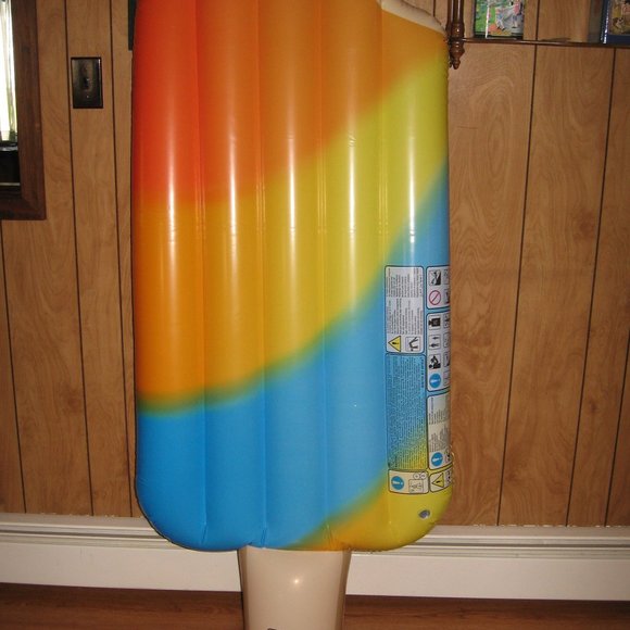 🔥HOST PICK🔥INTEX "Cool Me Down" Popsicle Float Pool Beach - Picture 2 of 3